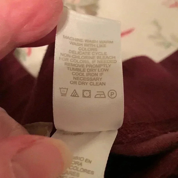 Liz Claiborne Women’s Burgundy Track Pants With Elastic Waist Band Size Medium - Picture 5 of 14